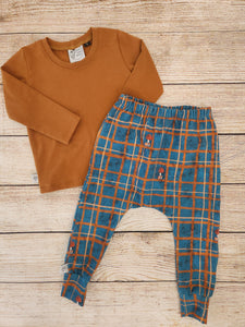 Mushroom Grid Slim Harems and Cinnamon Tee